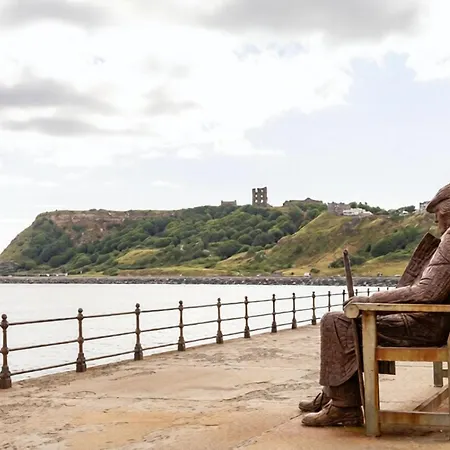 Sea View Serenity Breath Taking Sea View Sleeps 4 スカーバラ