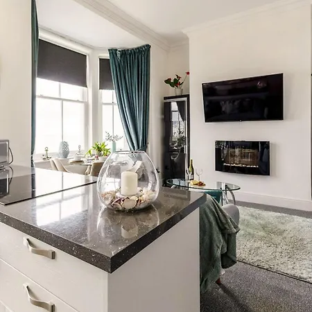 Sea View Serenity Breath Taking Sea View Sleeps 4 * Scarborough