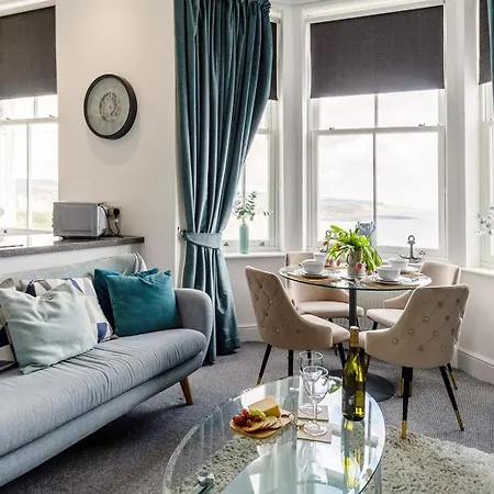 Sea View Serenity Breath Taking Sea View Sleeps 4 Apartment